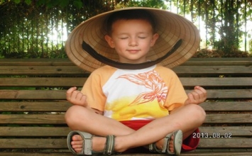 Sống chậm để yêu thương